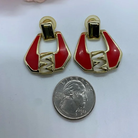 Vintage Red Enamel & Gold Tone Estate Earrings - Picture 4 of 5